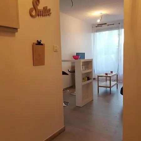 Logement Cosy, Calme, Vue Mer, Sud France Apartment *